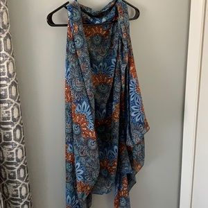 Sheer sleeveless kimono